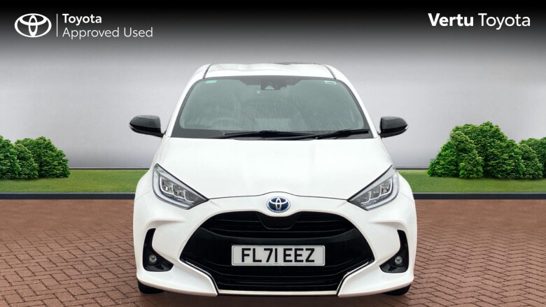 Toyota Yaris 1.5 Hybrid Dynamic 5dr CVT Hybrid Hatchback